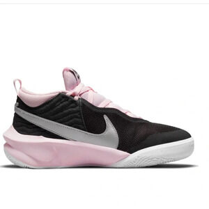 NIKE Team Hustle D10 Sneakers NEW
